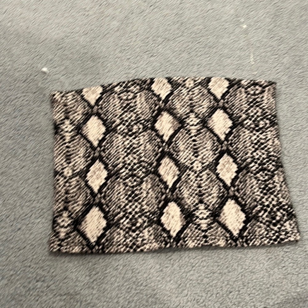 Snake tube top